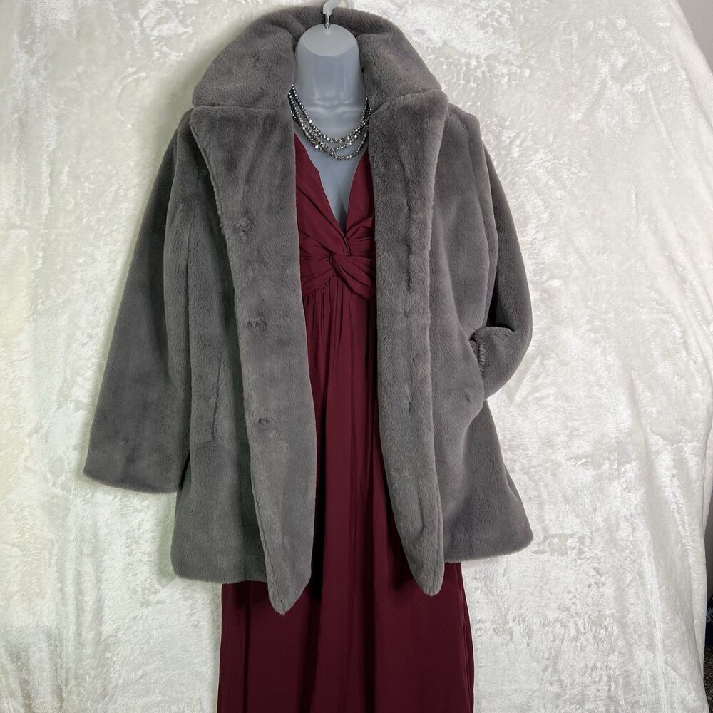 Rachel Zoe NY Women’s Sz L Faux Fur Coat Gray Light Super Soft Cozy Classy EUC